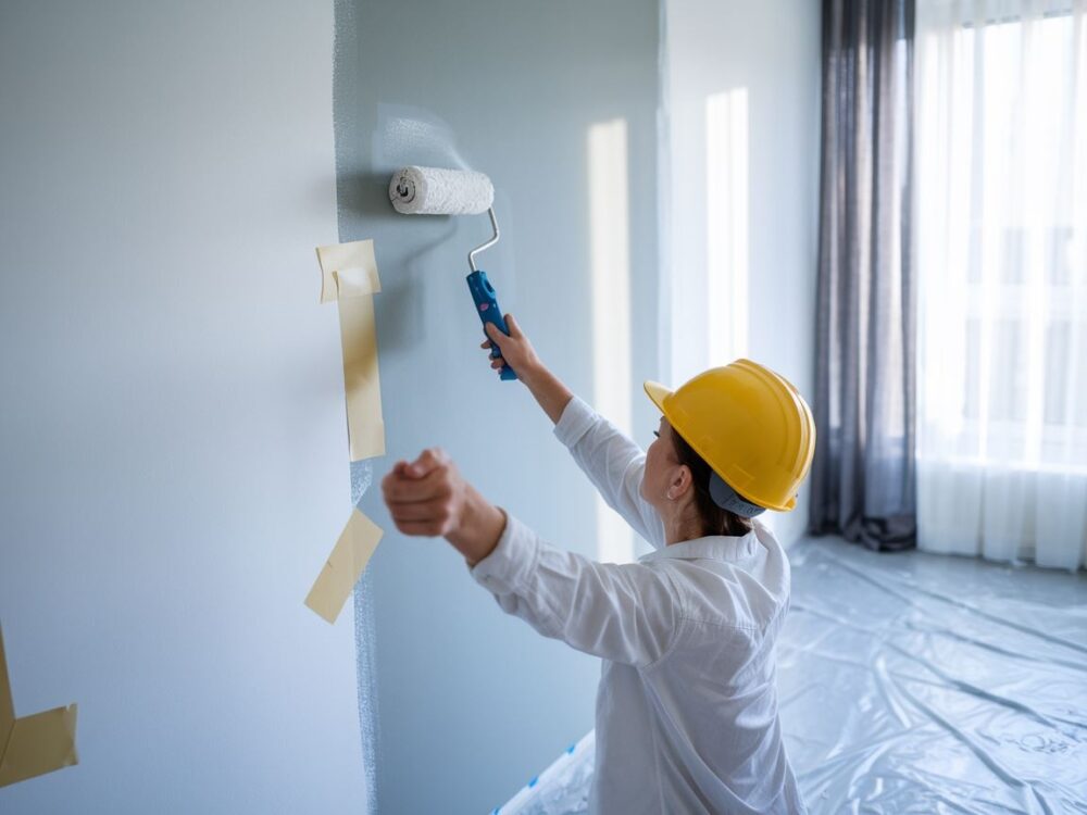 malowanie ściany wałkiem